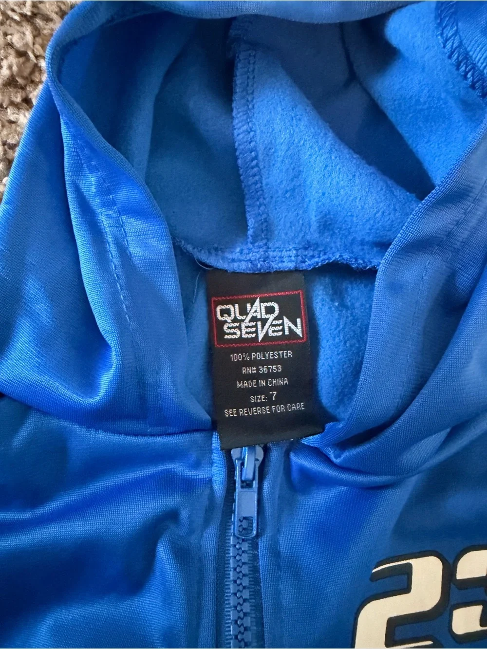 No brand tracksuit so elastic
